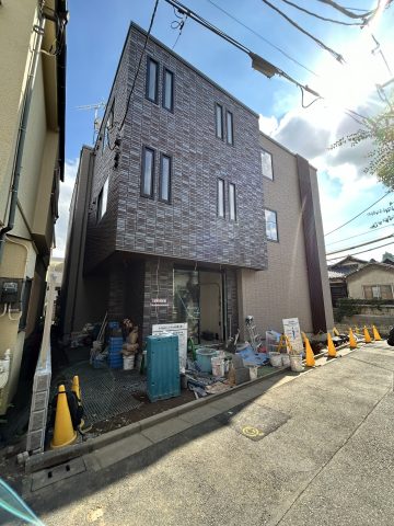 東京都中野区に投資用マンションを建設中です。